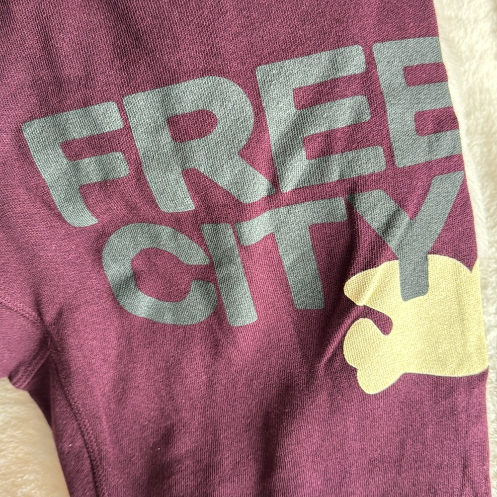 Freecity purple extra small sweats, brand new without tags. Crop. - Picture 2 of 4